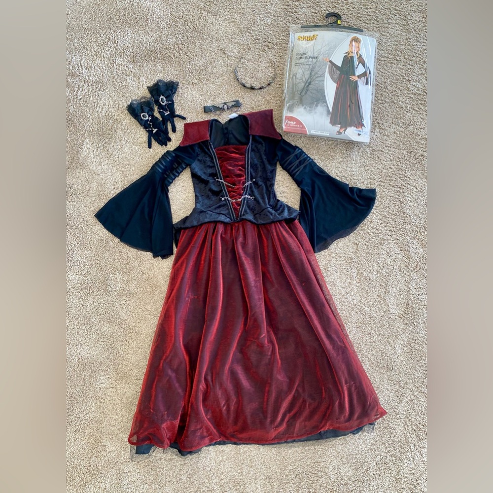 Royal Vampiress Costume - Size Child Medium (8-10)